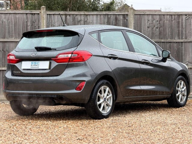 2018 Ford Fiesta - Photo 3