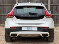 USED 2018 18 VOLVO V40 1.5 V40 Cross Country Professional T3 Auto 5dr Full Service Long MOT Sat Nav