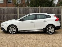 USED 2018 18 VOLVO V40 1.5 V40 Cross Country Professional T3 Auto 5dr Full Service Long MOT Sat Nav