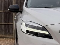 USED 2018 18 VOLVO V40 1.5 V40 Cross Country Professional T3 Auto 5dr Full Service Long MOT Sat Nav