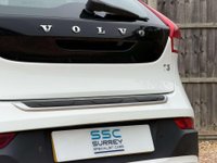 USED 2018 18 VOLVO V40 1.5 V40 Cross Country Professional T3 Auto 5dr Full Service Long MOT Sat Nav