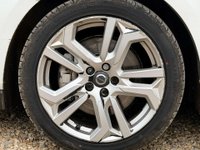 USED 2018 18 VOLVO V40 1.5 V40 Cross Country Professional T3 Auto 5dr Full Service Long MOT Sat Nav