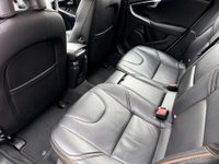 USED 2018 18 VOLVO V40 1.5 V40 Cross Country Professional T3 Auto 5dr Full Service Long MOT Sat Nav