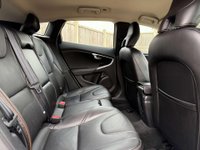 USED 2018 18 VOLVO V40 1.5 V40 Cross Country Professional T3 Auto 5dr Full Service Long MOT Sat Nav