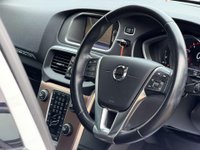 USED 2018 18 VOLVO V40 1.5 V40 Cross Country Professional T3 Auto 5dr Full Service Long MOT Sat Nav