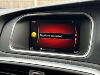 USED 2018 18 VOLVO V40 1.5 V40 Cross Country Professional T3 Auto 5dr Full Service Long MOT Sat Nav