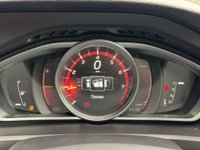 USED 2018 18 VOLVO V40 1.5 V40 Cross Country Professional T3 Auto 5dr Full Service Long MOT Sat Nav