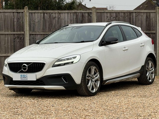 2018 Volvo V40 - Photo 2
