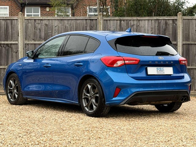 2018 Ford Focus - Photo 4