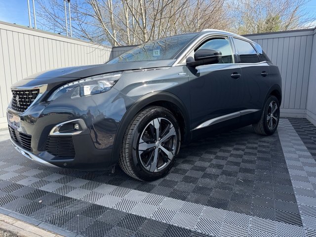 2017 PEUGEOT 3008 - Photo 2