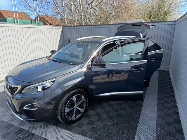 2017 PEUGEOT 3008 - Photo 7