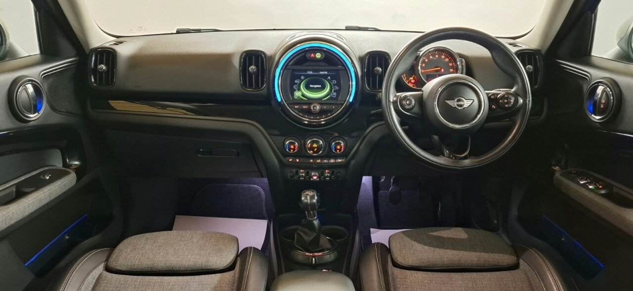2017 MINI COUNTRYMAN 1.5 Cooper SUV 5dr Petrol Manual ALL4 Euro 6 (s/s) (136 ps) - vehicle photo 12 for sale on PureCar