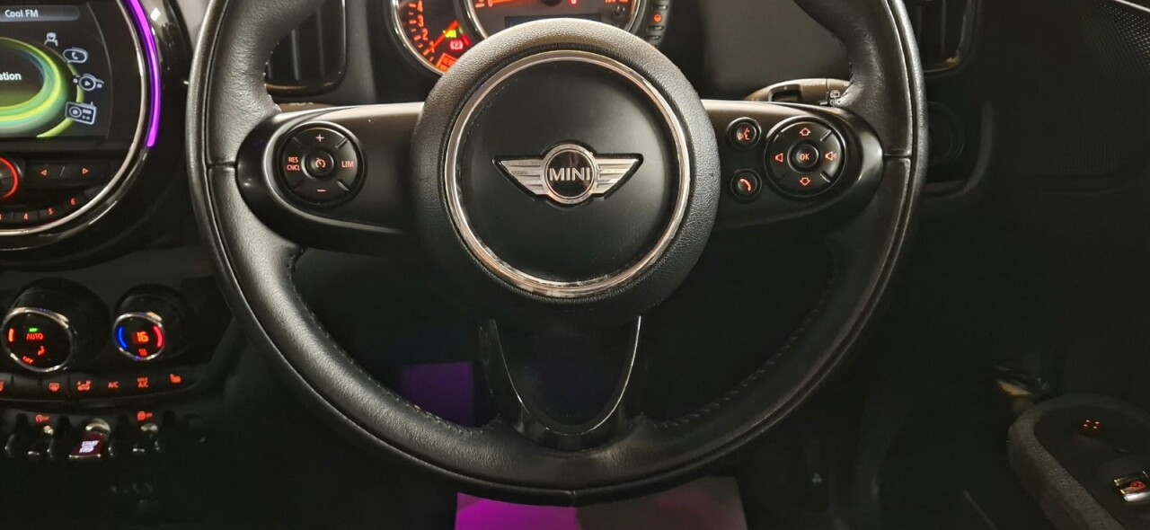 2017 MINI COUNTRYMAN 1.5 Cooper SUV 5dr Petrol Manual ALL4 Euro 6 (s/s) (136 ps) - vehicle photo 13 for sale on PureCar