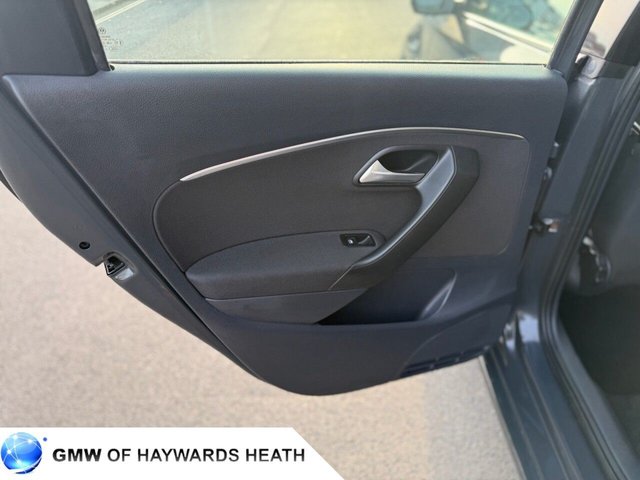 2015 VOLKSWAGEN POLO - Photo 12