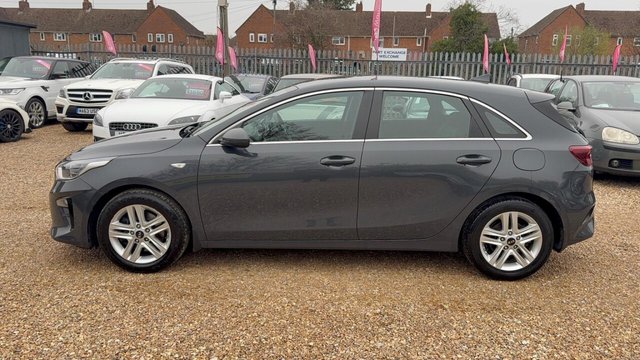 2018 KIA CEED 1.6 CRDi ECO 2 Euro 6 (s/s) 5dr - Photo 12