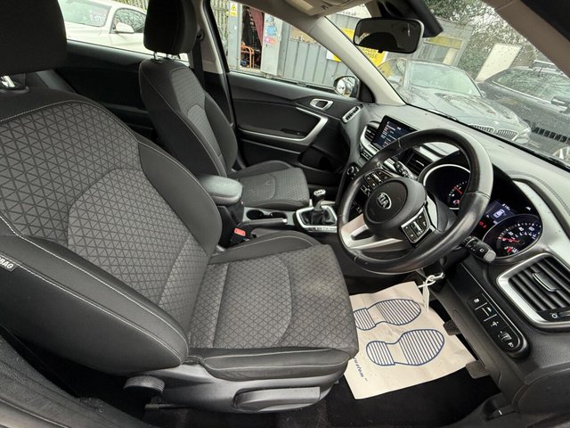 2018 KIA CEED 1.6 CRDi ECO 2 Euro 6 (s/s) 5dr - Photo 8