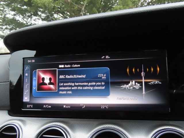 2017 Mercedes-Benz E CLASS - Photo 12