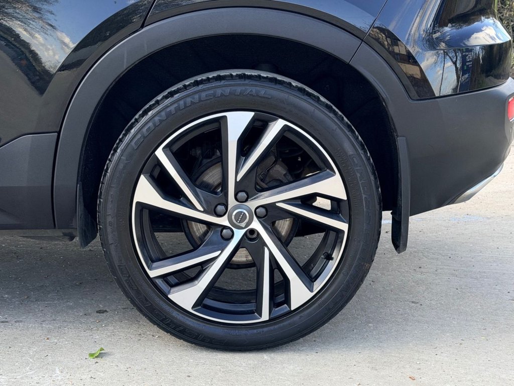 USED 2019 19 VOLVO XC40 1.5 T3 R-Design Pro SUV 5dr Petrol Manual Euro 6 (s/s) (156 ps) 5 Services|SatNav|Camera|Rear & Front Sensors|Half Leather Heated Seats|