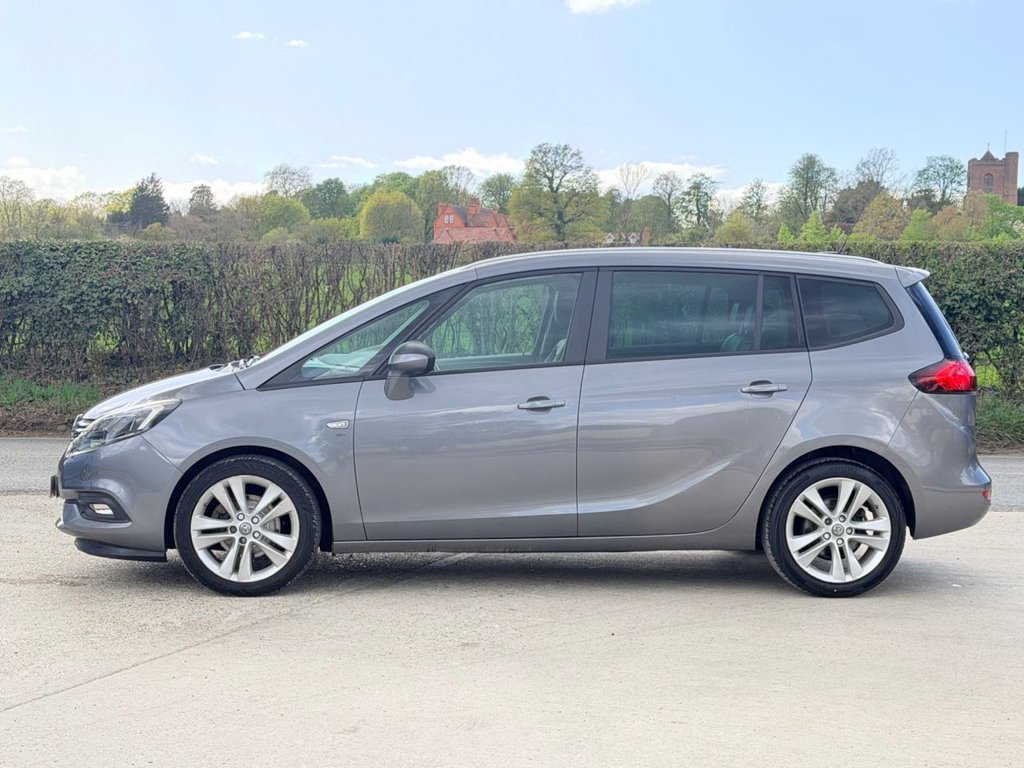 USED 2018 18 VAUXHALL ZAFIRA TOURER 1.4i Turbo SRi Nav MPV 5dr Petrol Manual Euro 6 (140 ps) 5 Services|2 Owners|R.F Sensors|Cruise control|Heated Leather Seats|Apple Car play