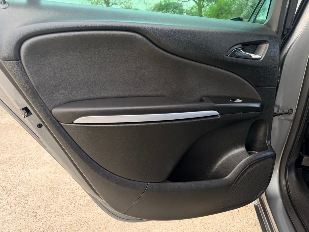 USED 2018 18 VAUXHALL ZAFIRA TOURER 1.4i Turbo SRi Nav MPV 5dr Petrol Manual Euro 6 (140 ps) 5 Services|2 Owners|R.F Sensors|Cruise control|Heated Leather Seats|Apple Car play
