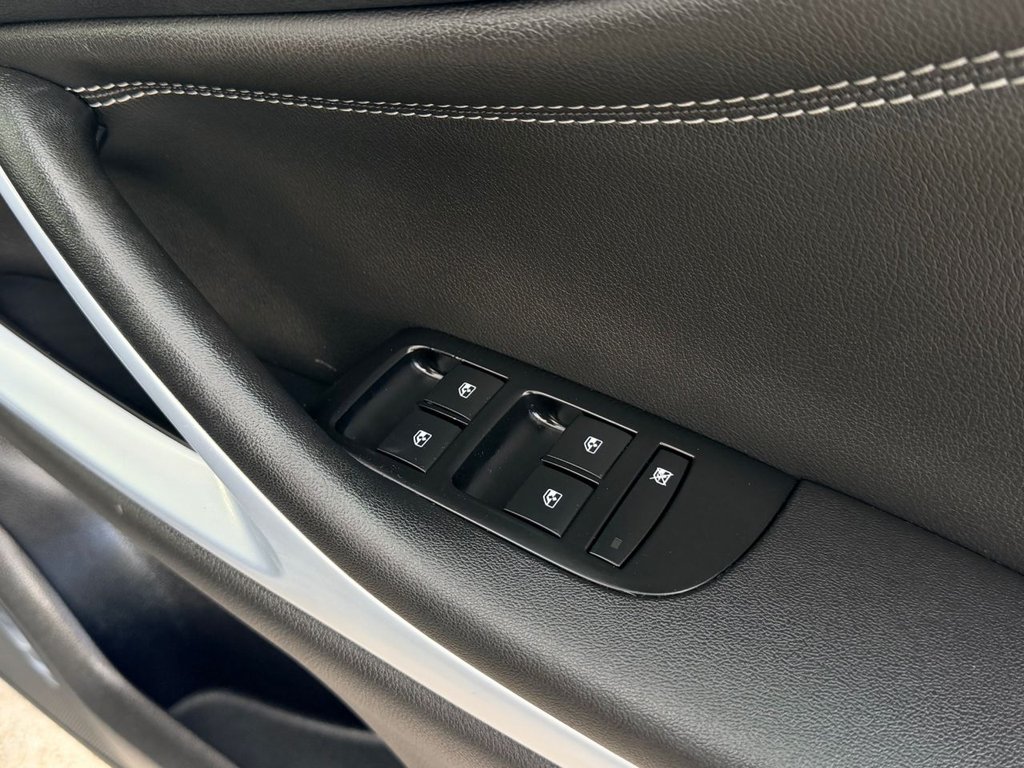 USED 2018 18 VAUXHALL ZAFIRA TOURER 1.4i Turbo SRi Nav MPV 5dr Petrol Manual Euro 6 (140 ps) 5 Services|2 Owners|R.F Sensors|Cruise control|Heated Leather Seats|Apple Car play