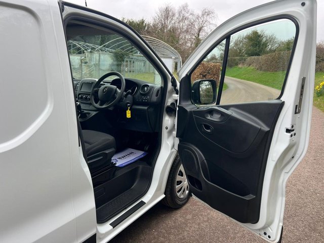 2021 RENAULT TRAFIC 2.0 dCi ENERGY 30 Business+ Panel Van 5dr Diesel Manual SWB Standard Roof Euro 6 (s/s) (145 ps) - Photo 10
