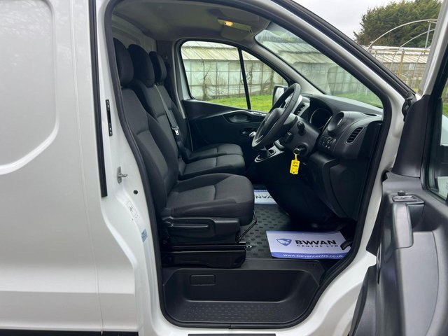 2021 RENAULT TRAFIC 2.0 dCi ENERGY 30 Business+ Panel Van 5dr Diesel Manual SWB Standard Roof Euro 6 (s/s) (145 ps) - Photo 11