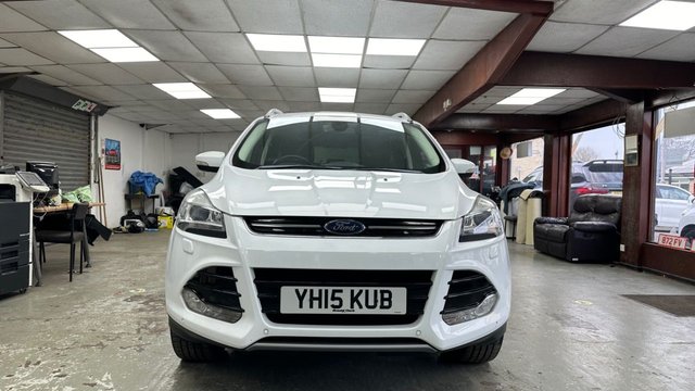 2015 FORD KUGA - Photo 2