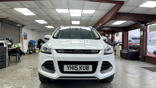 2015 FORD KUGA - Photo 3