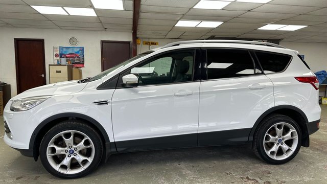 2015 FORD KUGA - Photo 8