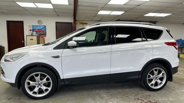 2015 FORD KUGA - Photo 9