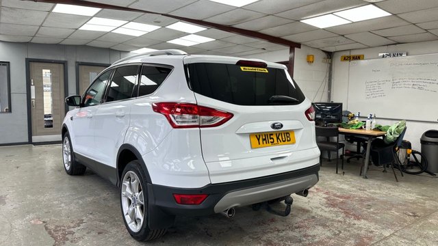 2015 FORD KUGA - Photo 11