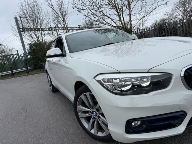 2015 BMW 1 Series 1.6L Sport 5dr - Photo 5