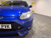 USED 2014 64 FORD FOCUS 2.0T EcoBoost ST-3 Hatchback 5dr Petrol Manual Euro 5 (s/s) (250 ps) 1 OWNER-FORD SERVICE HISTORY 1 OWNER-9 FORD SERVICES-RECARO LEATHER SEATS-SONY DAB-BLUETOOTH-AIR CON