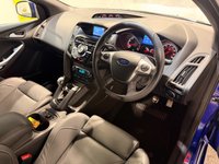 USED 2014 64 FORD FOCUS 2.0T EcoBoost ST-3 Hatchback 5dr Petrol Manual Euro 5 (s/s) (250 ps) 1 OWNER-FORD SERVICE HISTORY 1 OWNER-9 FORD SERVICES-RECARO LEATHER SEATS-SONY DAB-BLUETOOTH-AIR CON