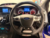 USED 2014 64 FORD FOCUS 2.0T EcoBoost ST-3 Hatchback 5dr Petrol Manual Euro 5 (s/s) (250 ps) 1 OWNER-FORD SERVICE HISTORY 1 OWNER-9 FORD SERVICES-RECARO LEATHER SEATS-SONY DAB-BLUETOOTH-AIR CON