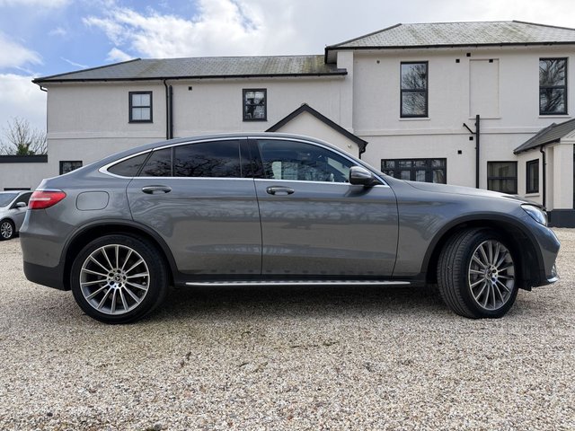 2017 Mercedes-Benz GLC - Photo 12