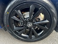 USED 2018 TOYOTA AURIS 1.8 VVT-h Design Hatchback 5dr Petrol Hybrid CVT Euro 6 (s/s) (136 ps) GOOD SERVICE HISTORY, SAT NAV, BLUETOOTH