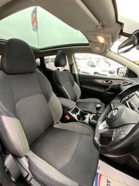 USED 2017 67 NISSAN QASHQAI 1.2 DIG-T N-Connecta SUV 5dr Petrol Manual Euro 6 (s/s) (115 ps) DRIVE SUPERB