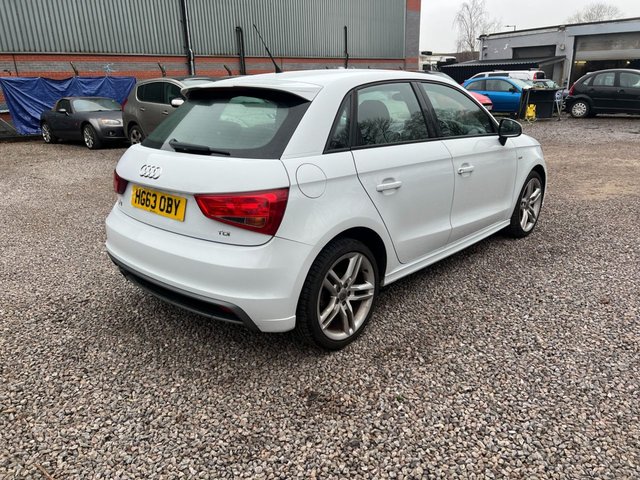 2014 AUDI A1 - Photo 8