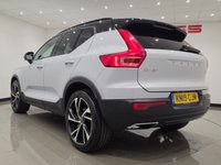 USED 2019 19 VOLVO XC40 2.0 D4 R-Design Pro SUV 5dr Diesel Auto AWD Euro 6 (s/s) (190 ps) 