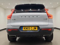 USED 2019 19 VOLVO XC40 2.0 D4 R-Design Pro SUV 5dr Diesel Auto AWD Euro 6 (s/s) (190 ps) 
