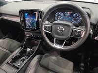 USED 2019 19 VOLVO XC40 2.0 D4 R-Design Pro SUV 5dr Diesel Auto AWD Euro 6 (s/s) (190 ps) 