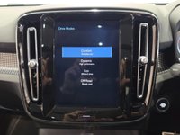 USED 2019 19 VOLVO XC40 2.0 D4 R-Design Pro SUV 5dr Diesel Auto AWD Euro 6 (s/s) (190 ps) 