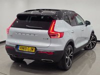 USED 2019 19 VOLVO XC40 2.0 D4 R-Design Pro SUV 5dr Diesel Auto AWD Euro 6 (s/s) (190 ps) 