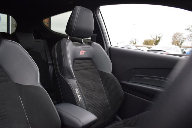 2020 Ford Fiesta 1.5L St-3 3dr - Photo 5