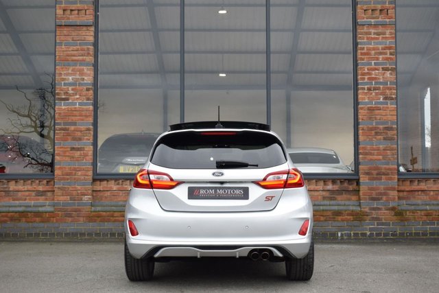 2020 Ford Fiesta 1.5L St-3 3dr - Photo 6