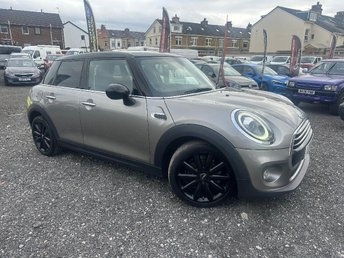 2018 MINI HATCH