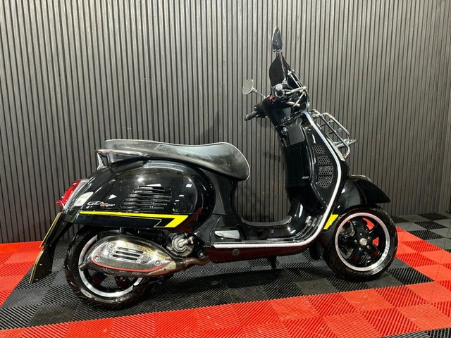 View our PIAGGIO Vespa GTS 300