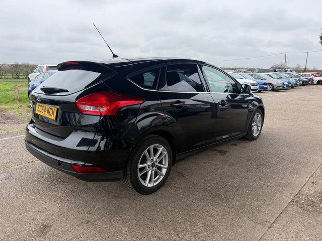 2014 Ford Focus 1L Zetec 5dr - Photo 3